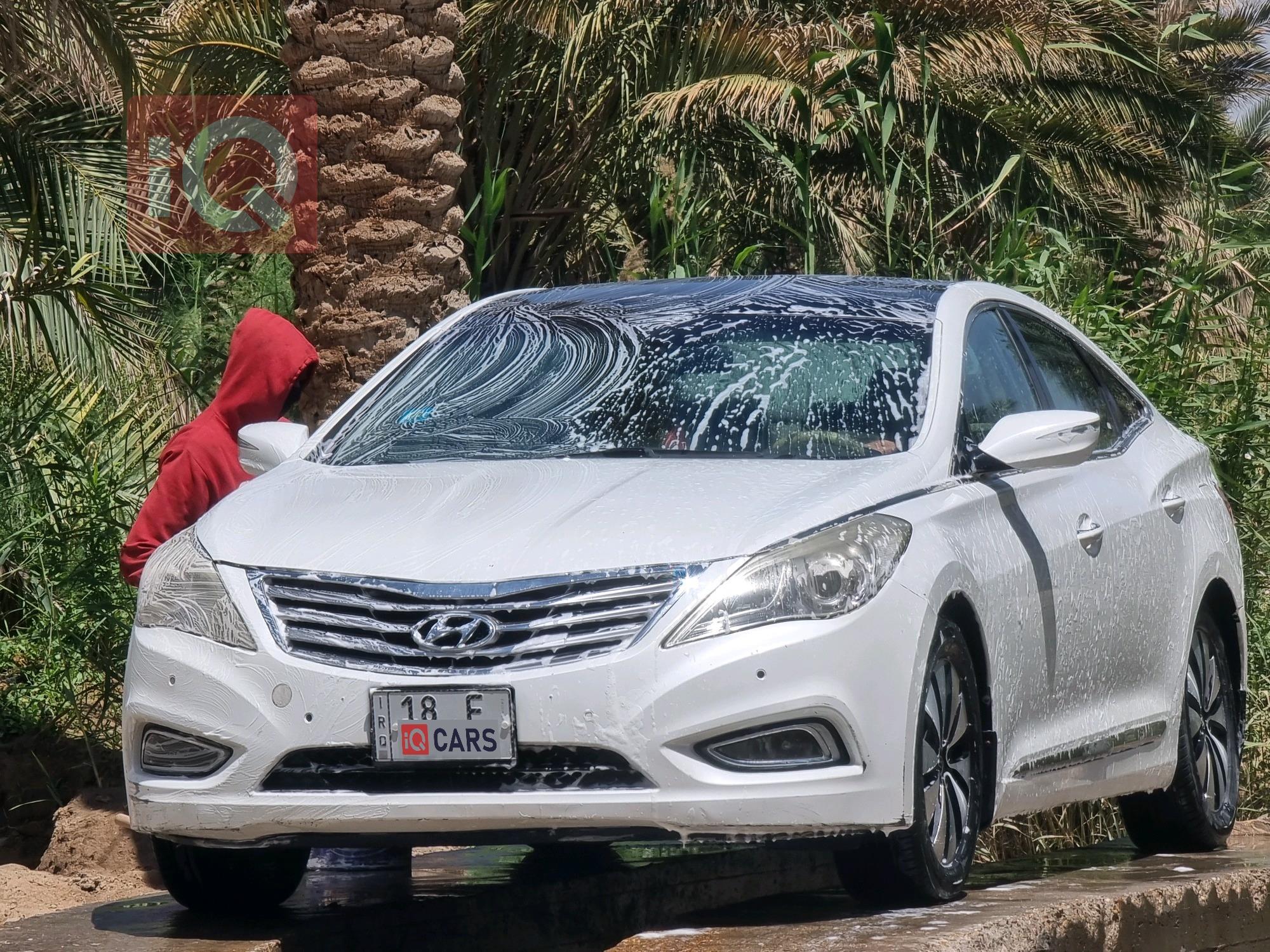 هيونداي أزيرا